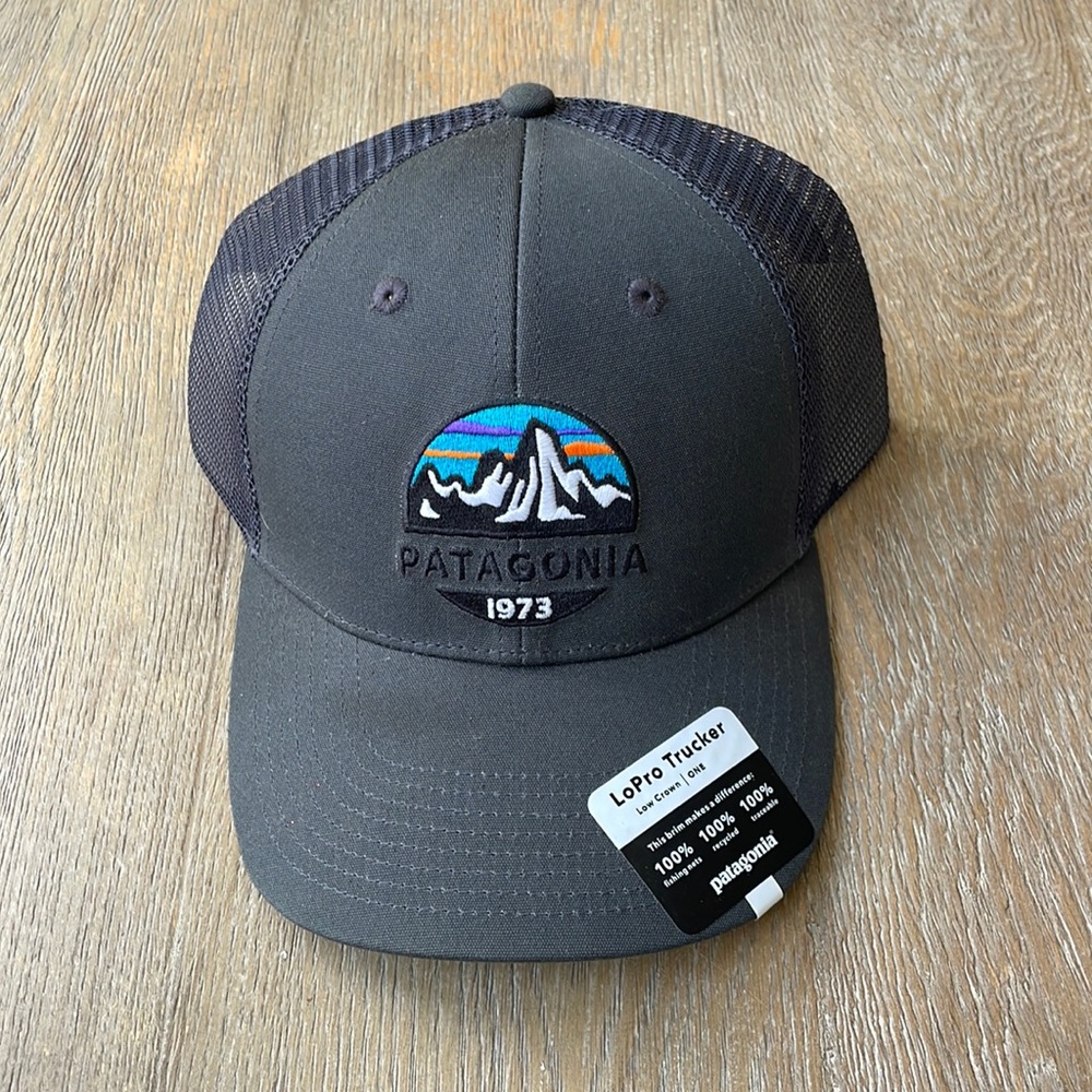 Patagonia, LoPro trucker, low crown hat